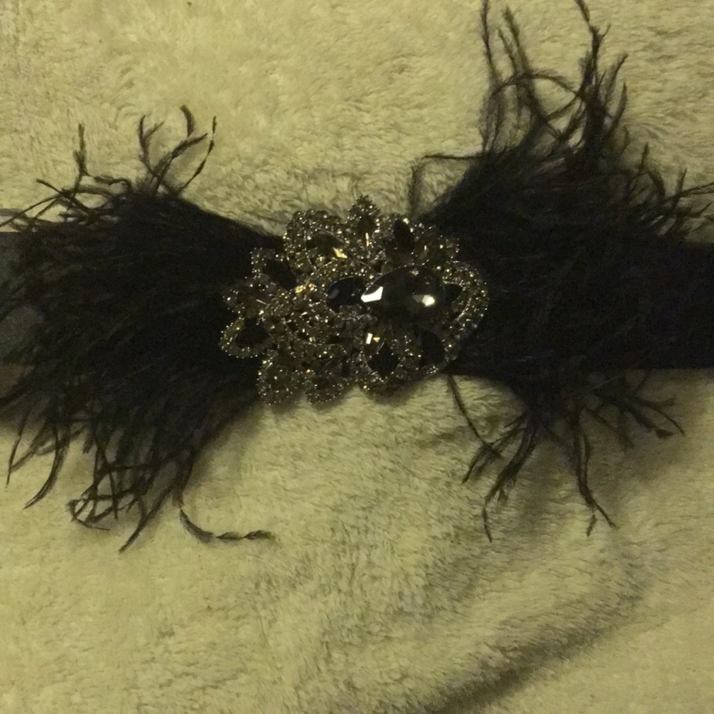 White house black market - feather bedazzled belt